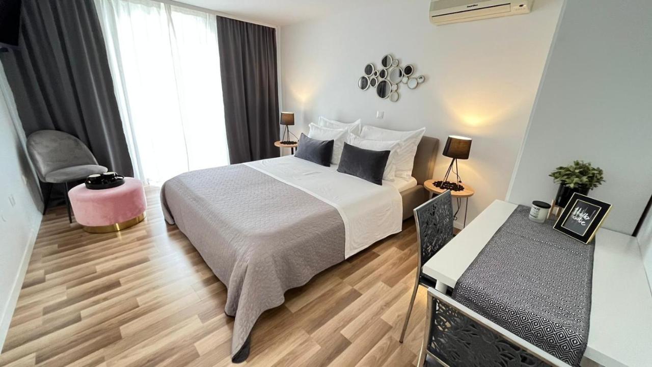 Guesthouse Civljak Baška Voda エクステリア 写真